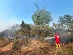 Pertamina EP Ramba Field menerjunkan tim pemadam kebakaran untuk membantu masyarakat sekitar wilayah operasi dalam mengatasi karhutla. Pertamina EP Ramba Field menerjunkan tim pemadam kebakaran untuk membantu masyarakat sekitar wilayah operasi dalam mengatasi karhutla.